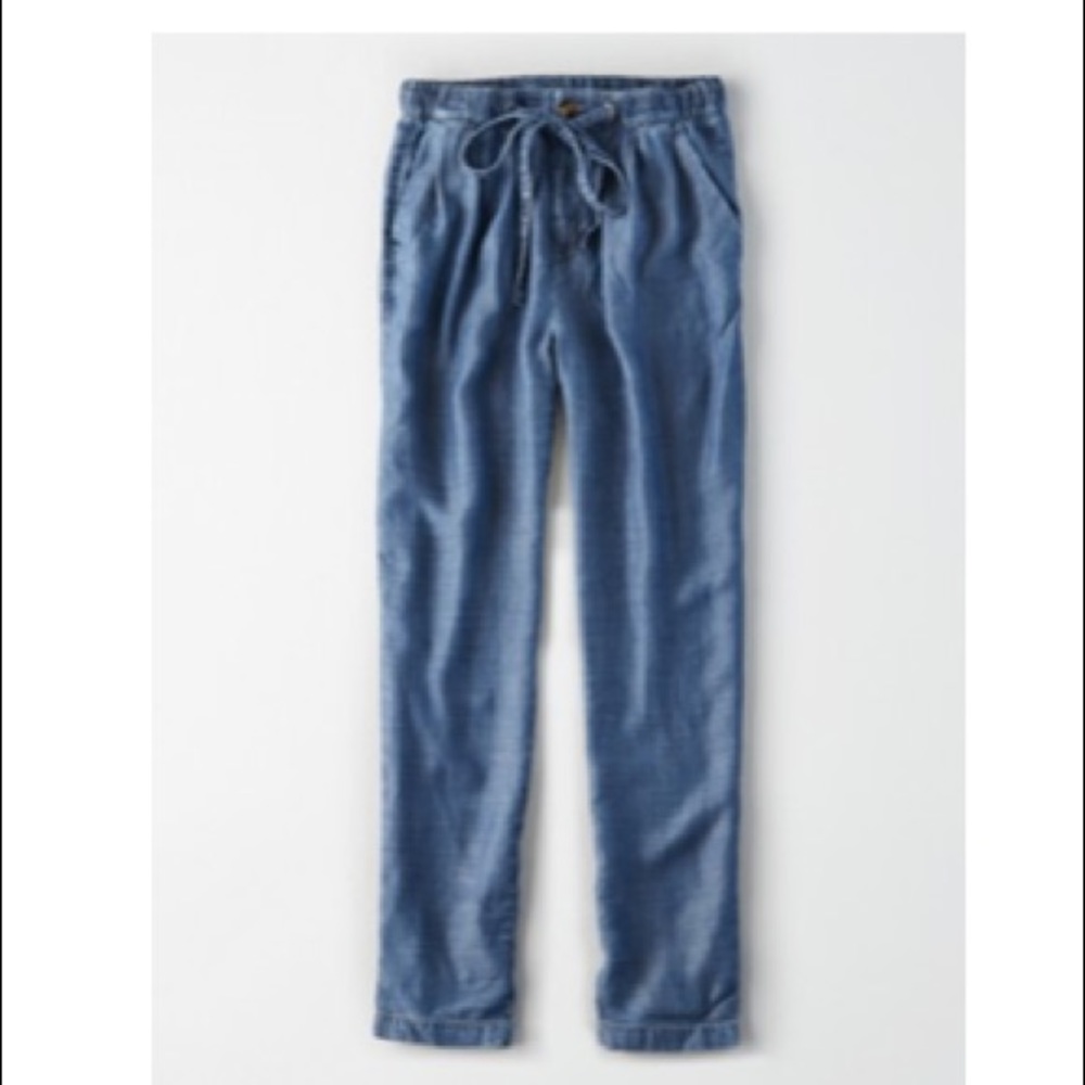 NWT AE American Eagle high waisted tapered chambray pants.